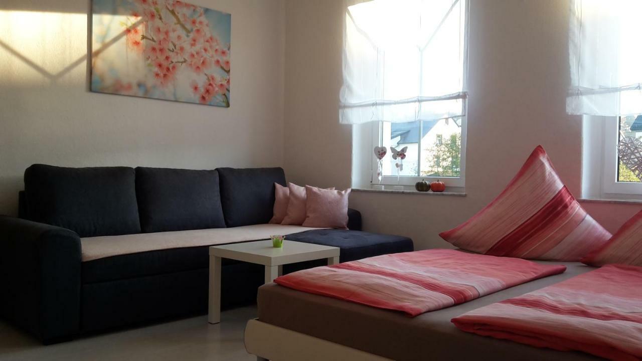 Ferienwohnung bis 4 Personen Chemnitz Exterior foto